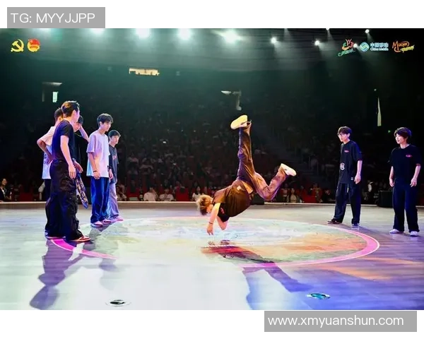 成都飞盘队在世界街舞大赛中以85分稳居积分榜首位